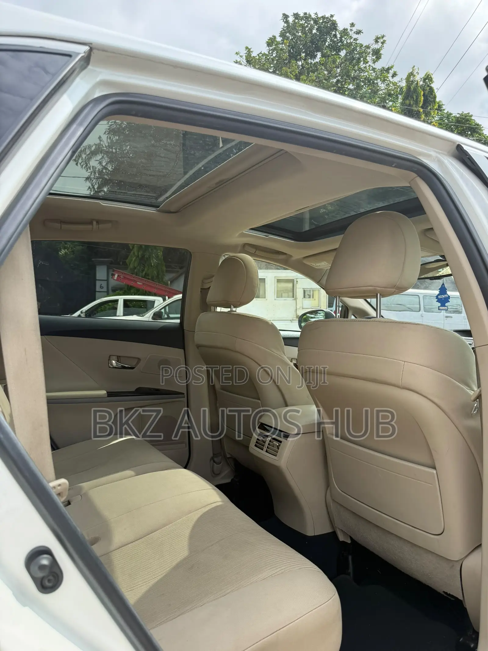 Toyota Venza V6 AWD 2012 White