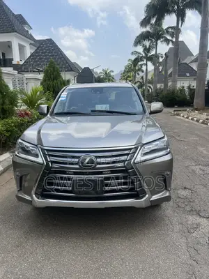 Lexus LX 570 (5 seats) AWD 2018 Gold