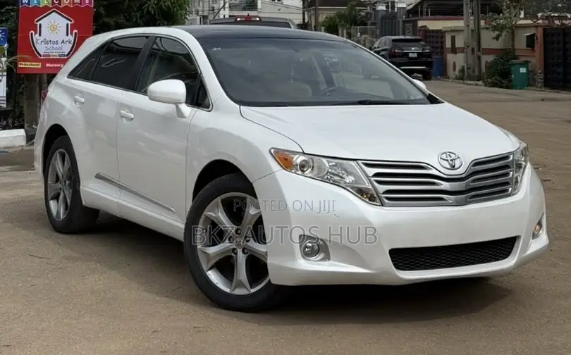 Toyota Venza V6 AWD 2012 White