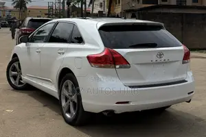 Toyota Venza V6 AWD 2012 White