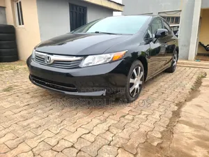 Honda Civic 1.8 5 Door Automatic 2012 Black