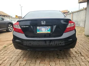 Honda Civic 1.8 5 Door Automatic 2012 Black