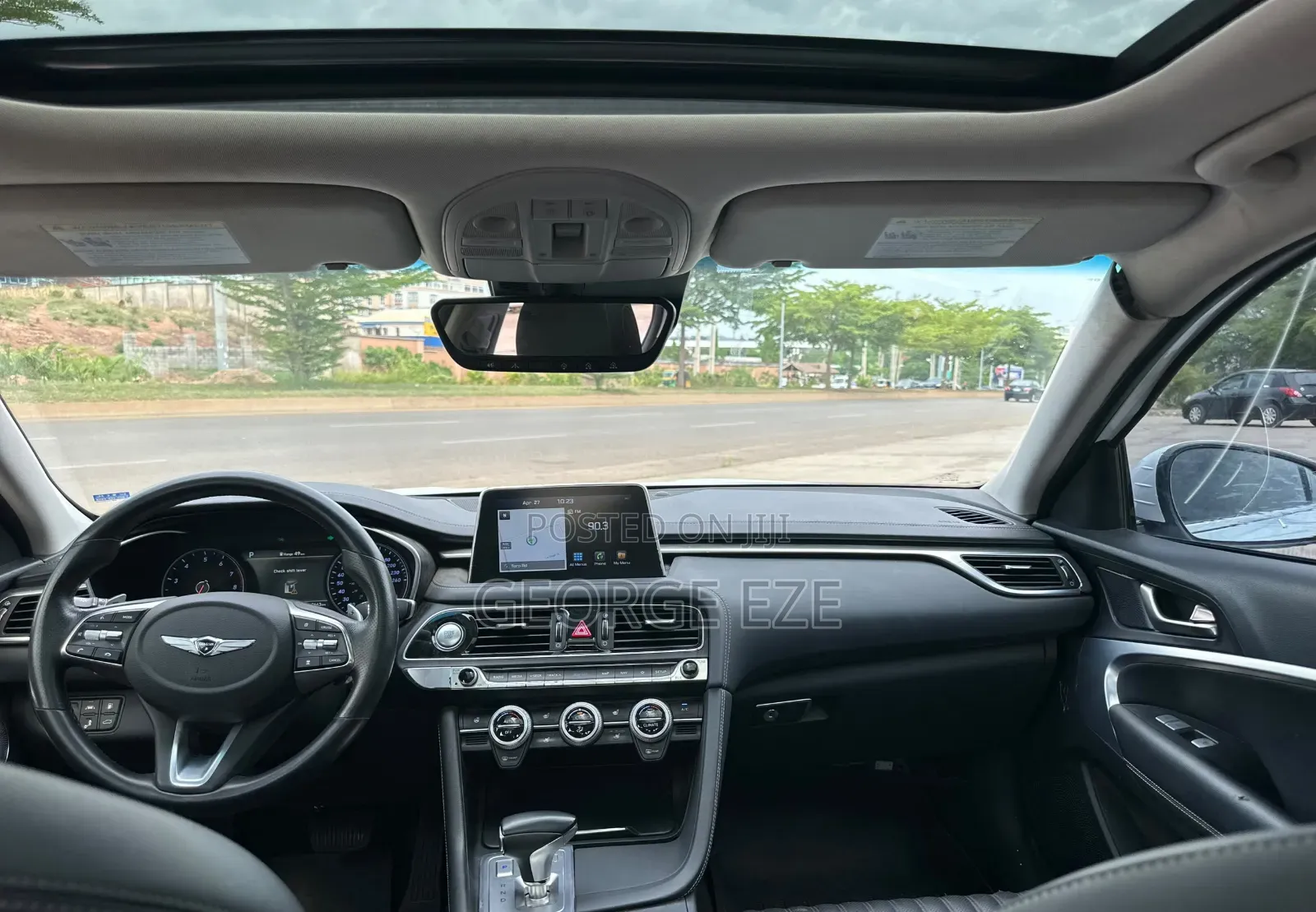 Hyundai Genesis 2019 White