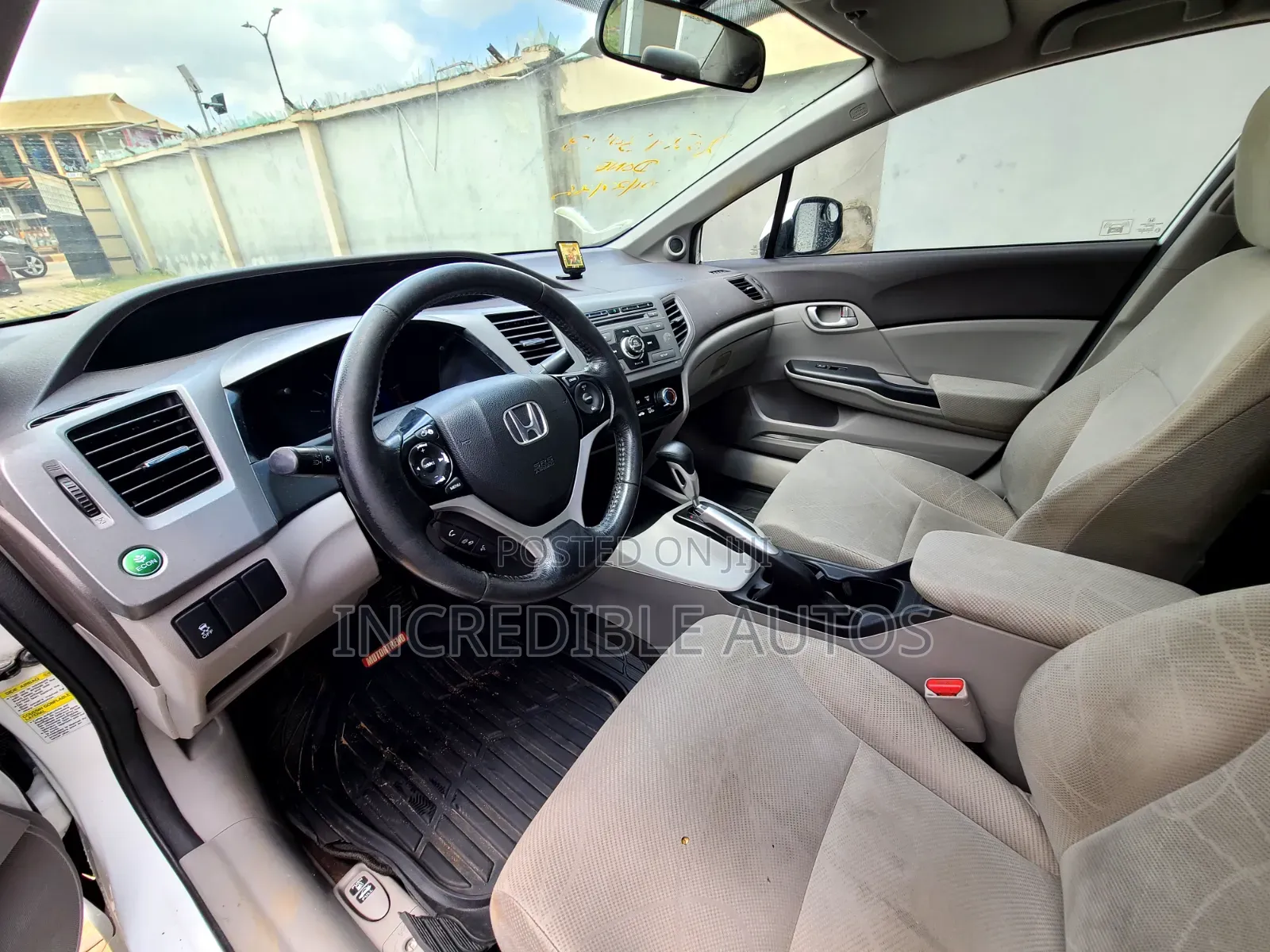 Honda Civic 1.4 5 Door Automatic 2012 White