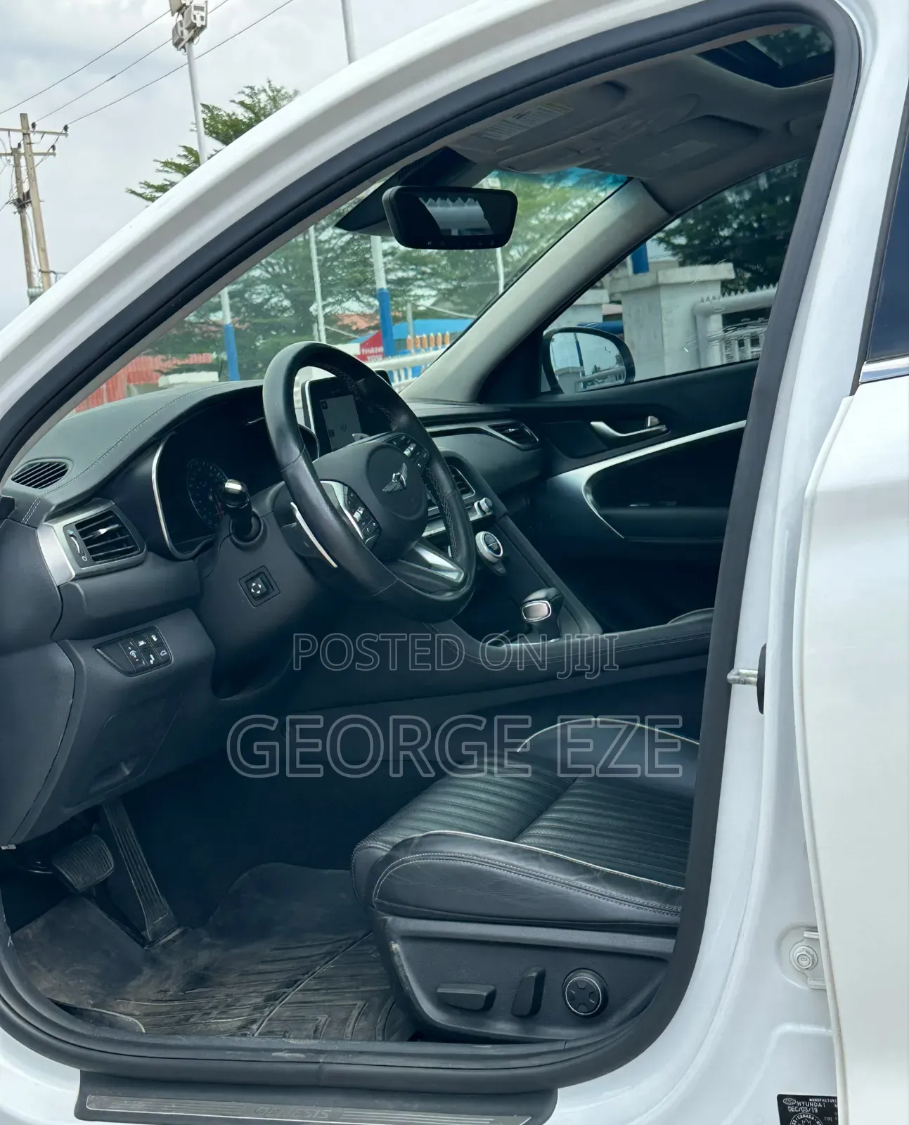 Hyundai Genesis 2019 White