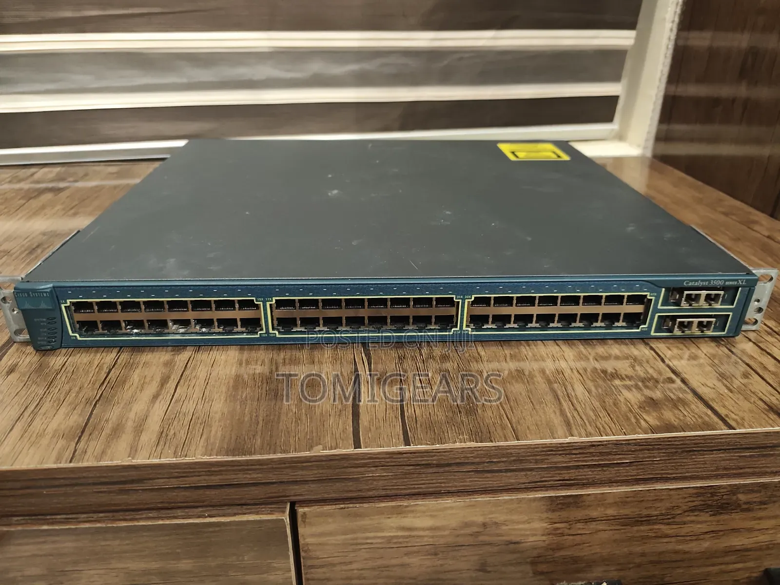Cisco Catalyst Series 3500 XL Switch 48 Port