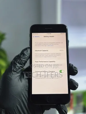 Apple iPhone 7 32 GB Black