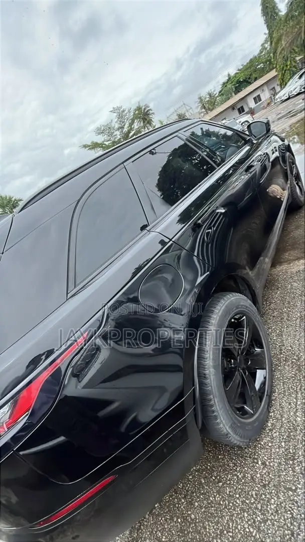 Rover Land 2019 Black