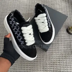 Numeris Season Sneakers