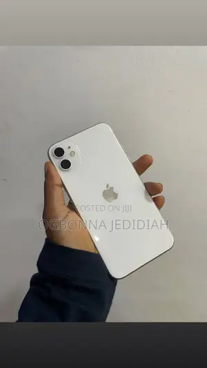 Apple iPhone 11 64 GB White