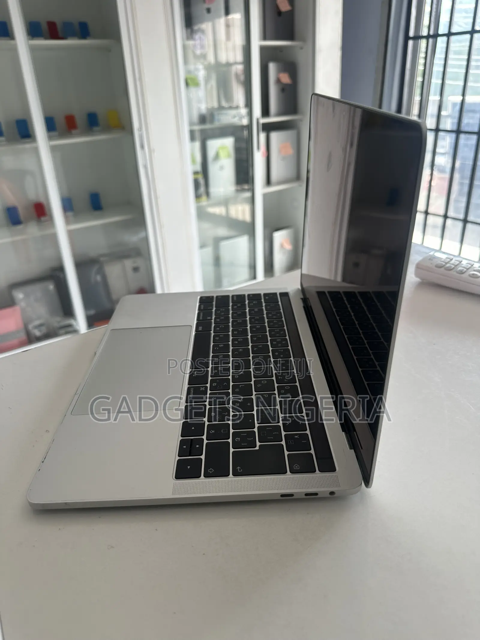 Laptop Apple MacBook Pro 2019 16GB Intel Core i7 SSD 512GB