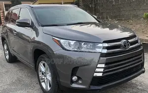 Toyota Highlander Limited 4dr SUV AWD (3.5L 6cyl 6A) 2015 Gray