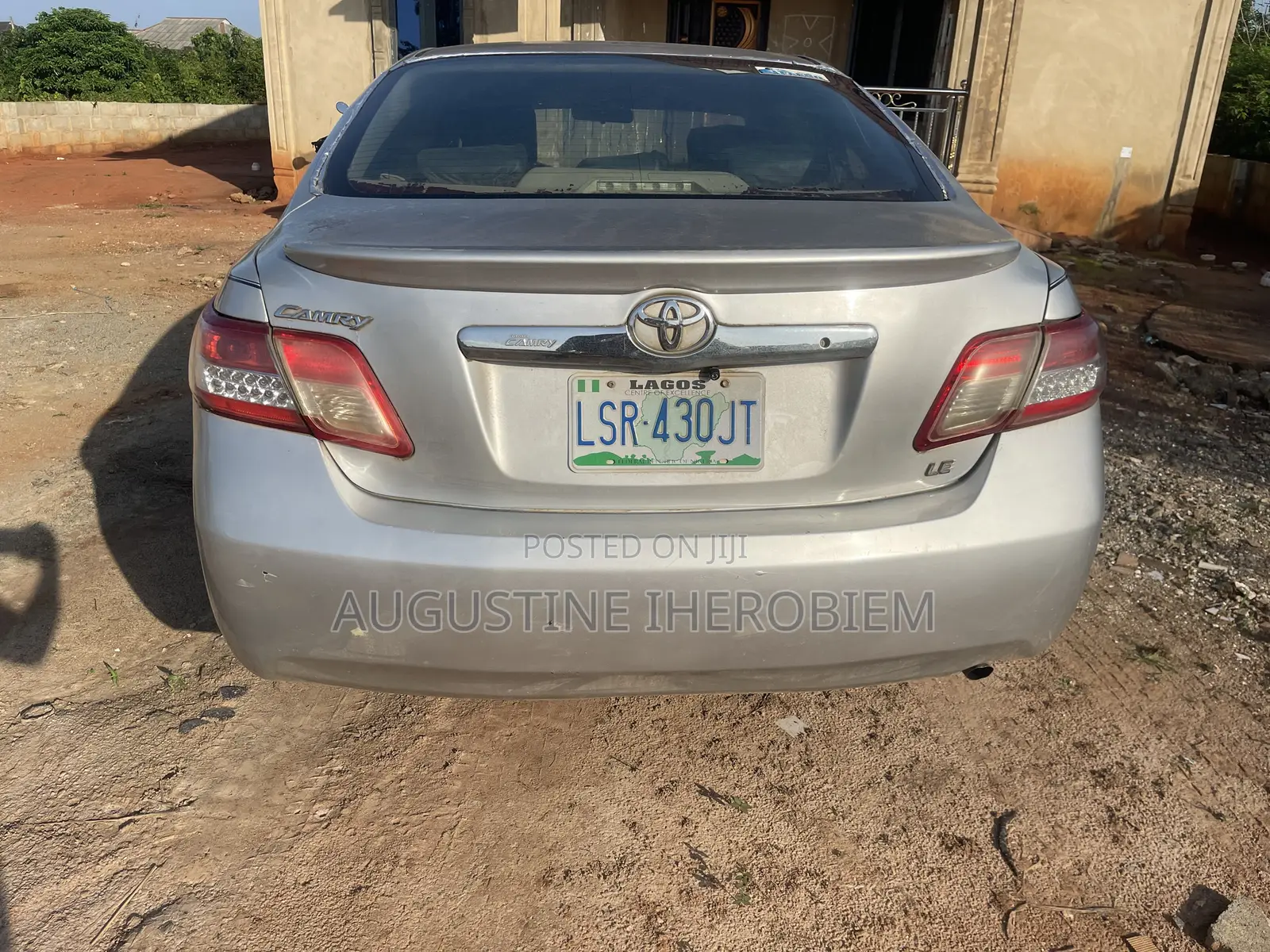 Toyota Camry 2027 Silver