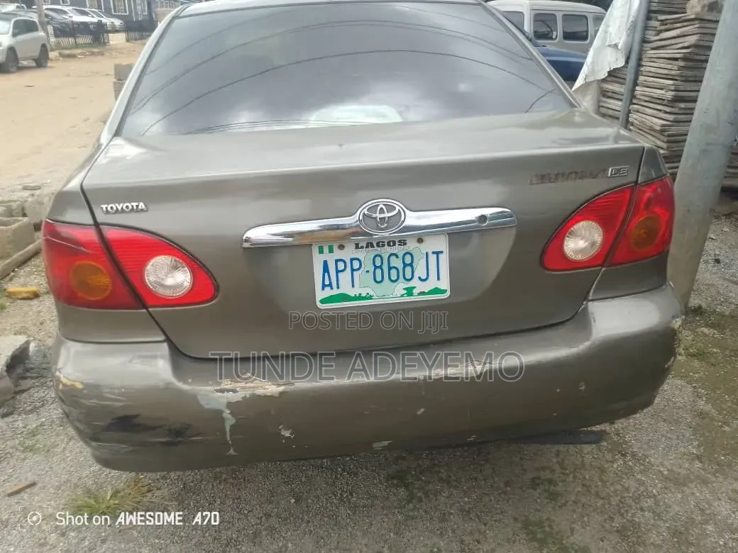 Toyota Corolla 2006 Gray
