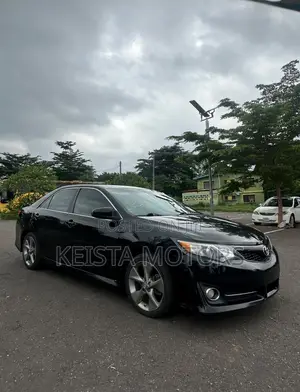 Toyota Camry SE 4dr Sedan (3.5L 6cyl 6A) 2014 Black
