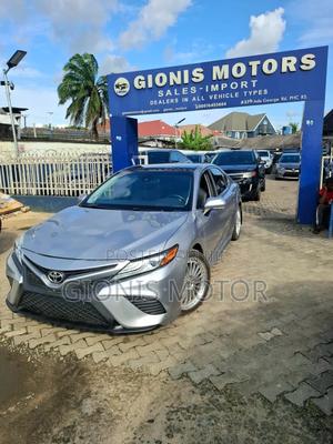 Toyota Camry XSE V6 FWD (3.5L 6cyl 8AM) 2018 Gray