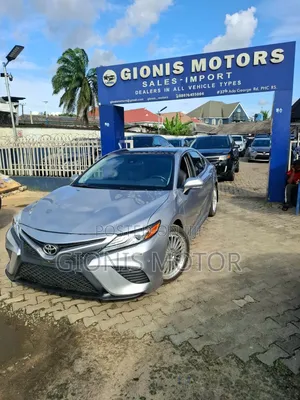 Toyota Camry XSE V6 FWD (3.5L 6cyl 8AM) 2018 Gray