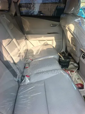 Lexus LX 570 2012 White