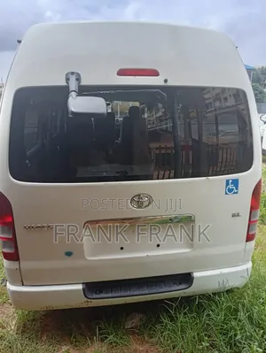 Toyota HiAce 2010 White