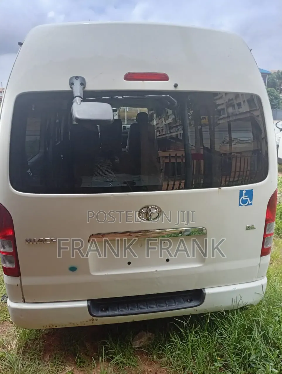 Toyota HiAce 2010 White