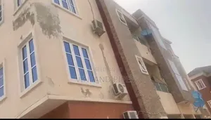 6bdrm Block of Flats in Durumi for sale