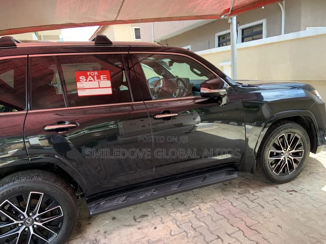 Lexus LX 600 2024 Black