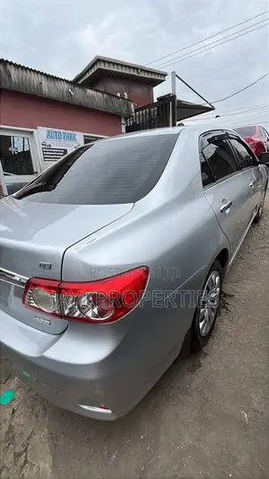 Toyota Corolla 2012 Silver