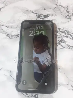 Apple iPhone XR 64 GB White