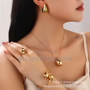 Non-Tarnish Jewellery | Necklaces, Earrings, Bracelets & Rings