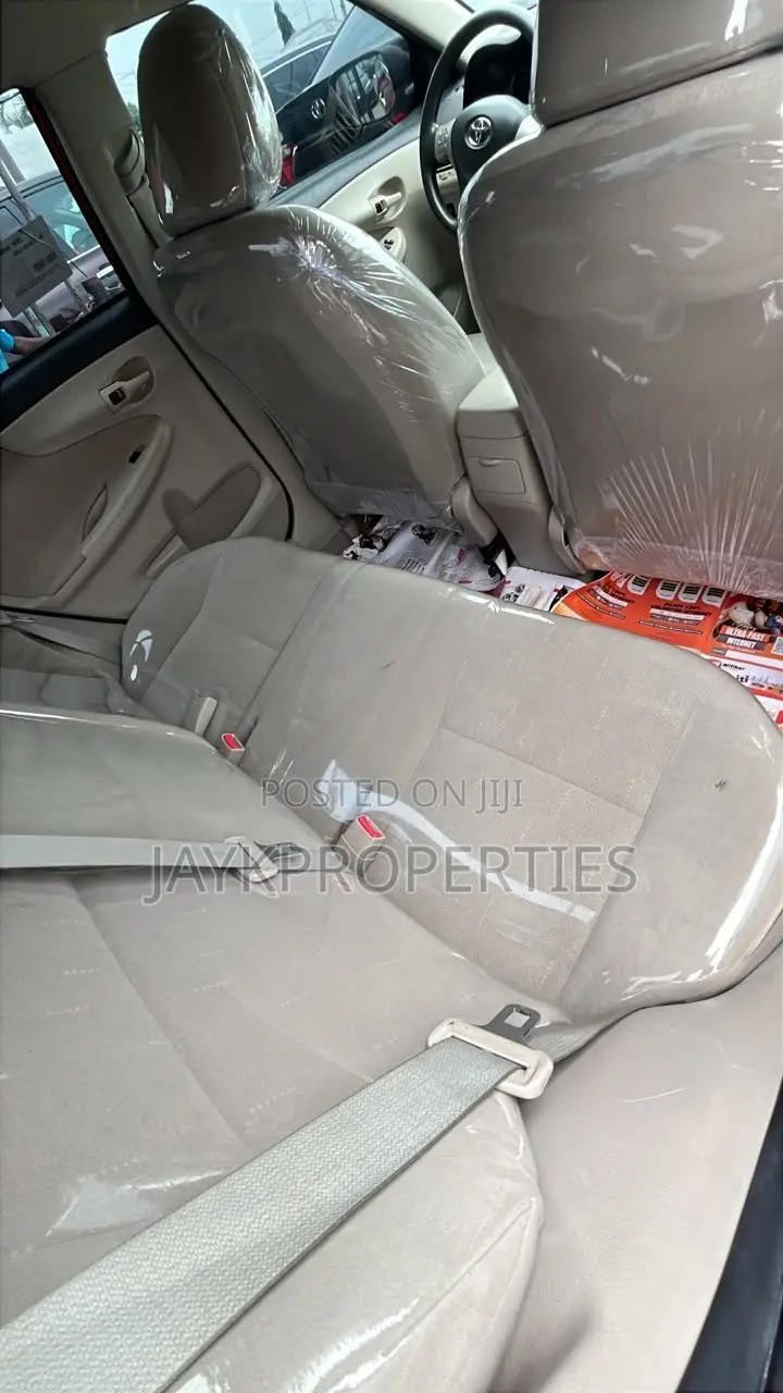 Toyota Corolla 2013 Red