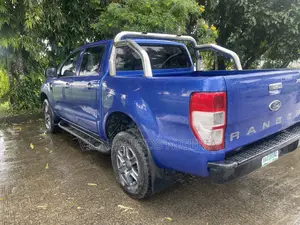 Ford Ranger Wildtrak 2013 Blue