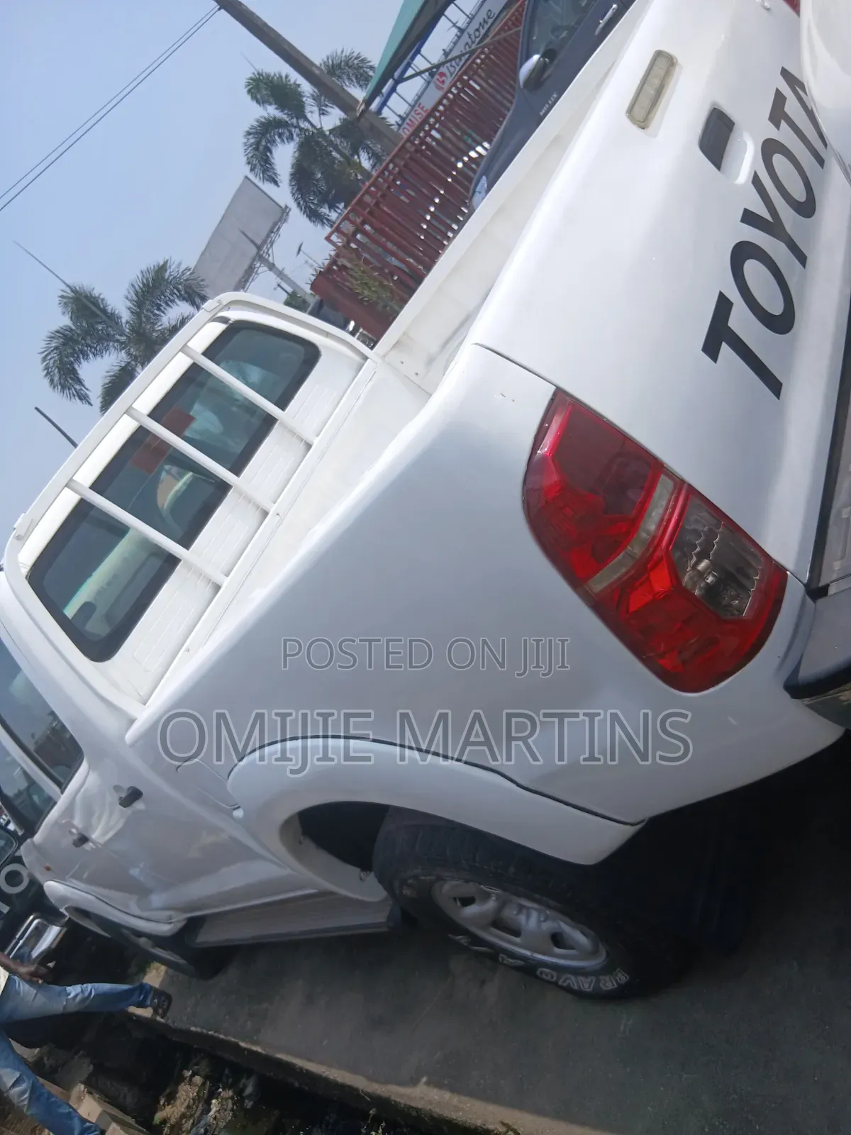 Toyota Hilux 2014 White