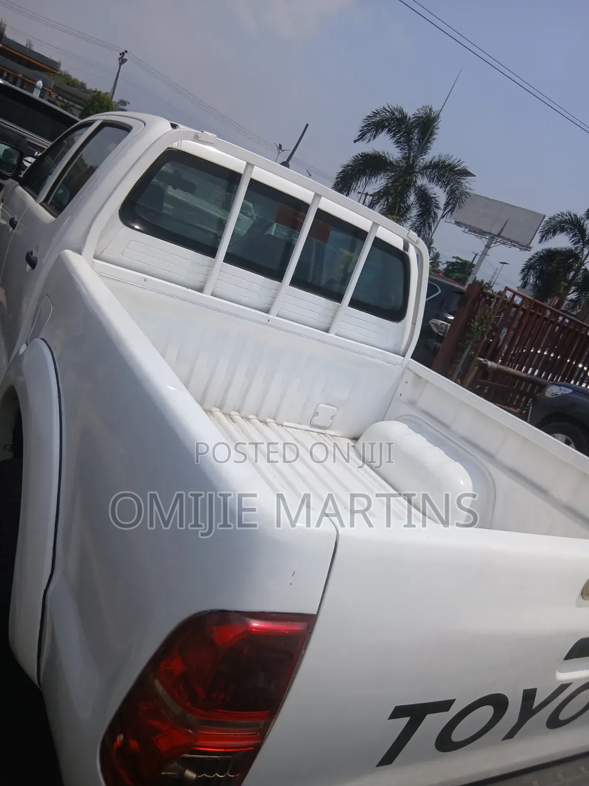 Toyota Hilux 2014 White