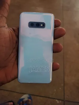 Samsung Galaxy S10e 128 GB White