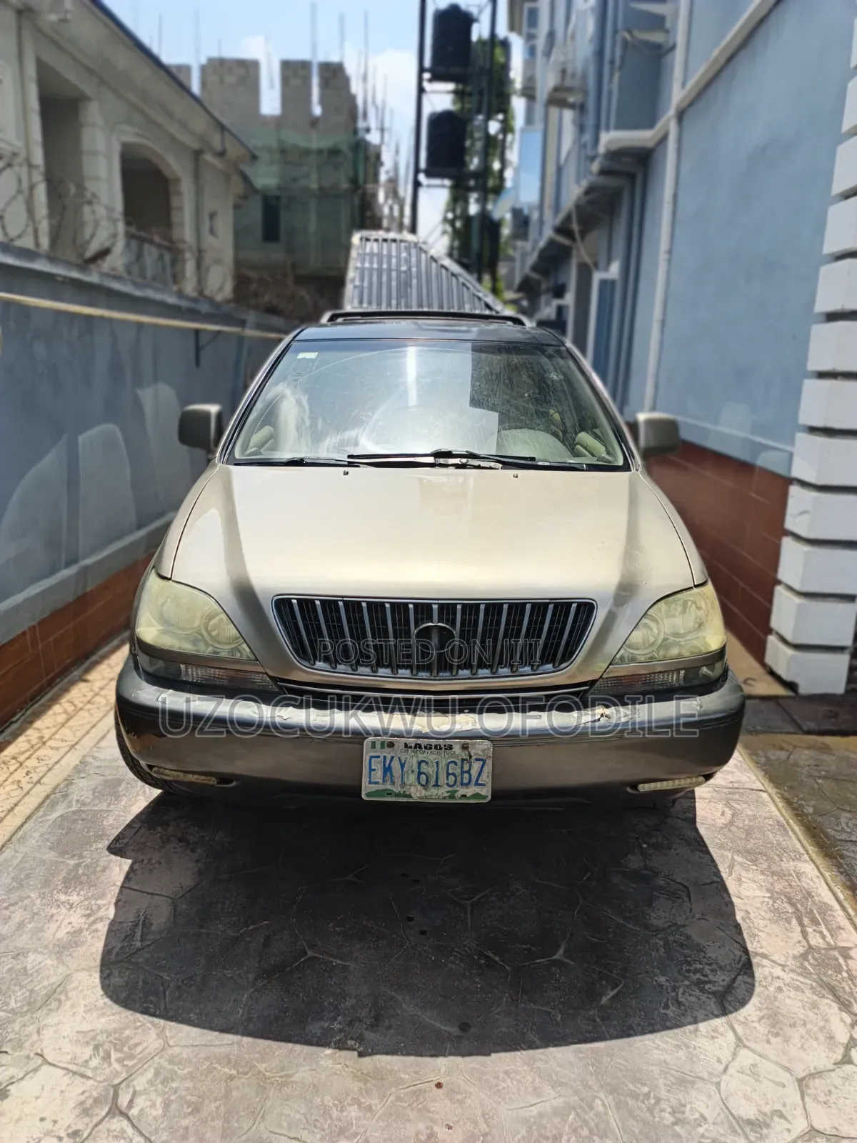 Lexus RX 300 2001 Gold