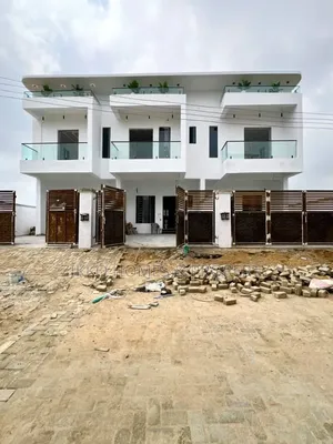 3bdrm Duplex in Sangotedo for sale