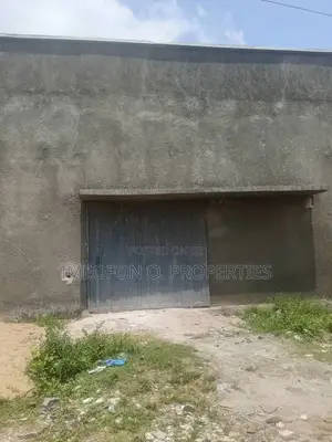 Spacious Warehouse for Rent