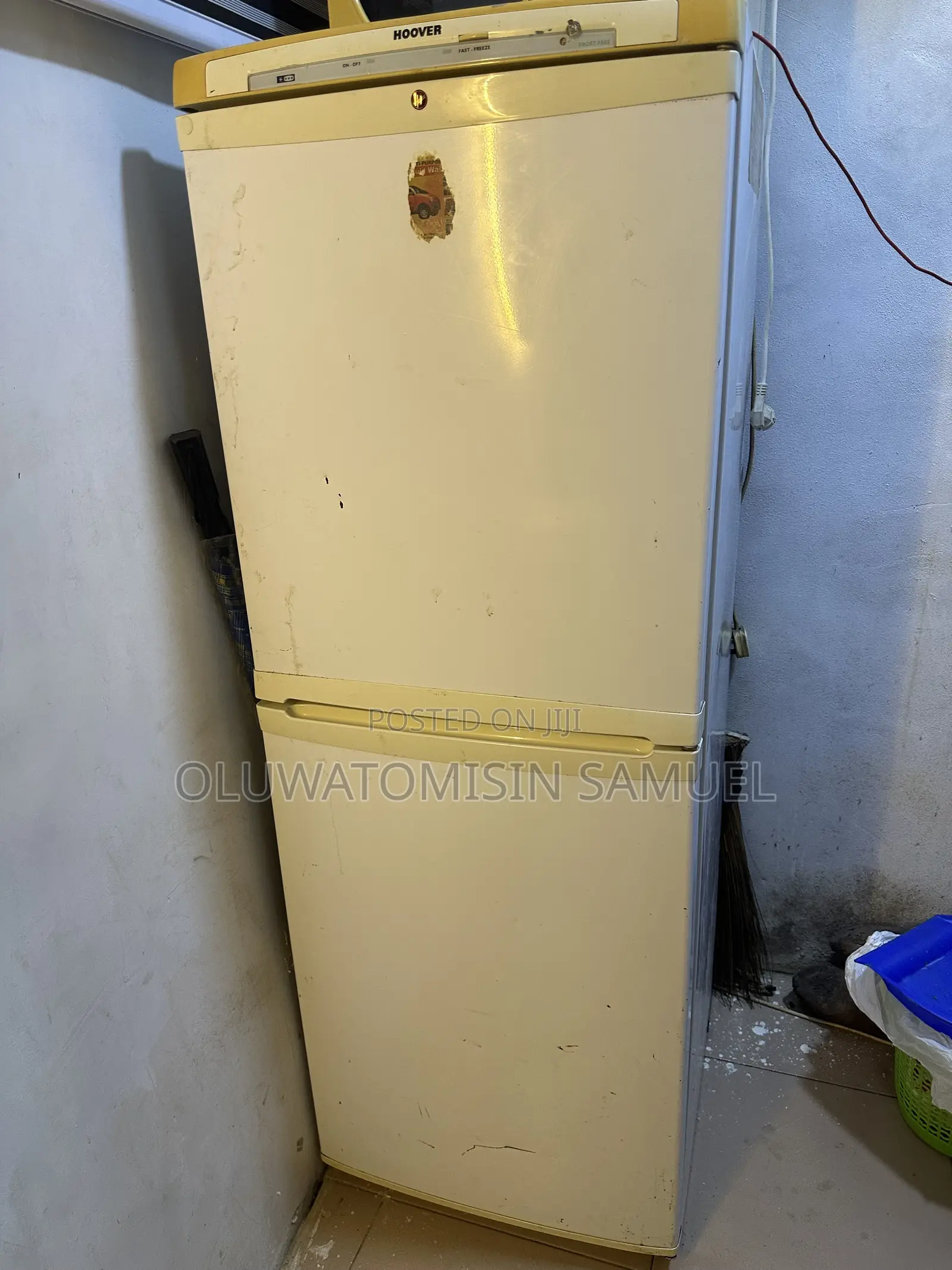 Standing Bottom Freezer Refrigerator