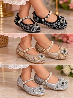 Cute Baby Girl Flat Shoe. Sizes 25 to 36