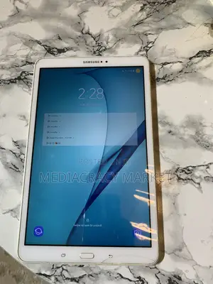 Samsung Galaxy Tab A 10.1 (2016) 16 GB White