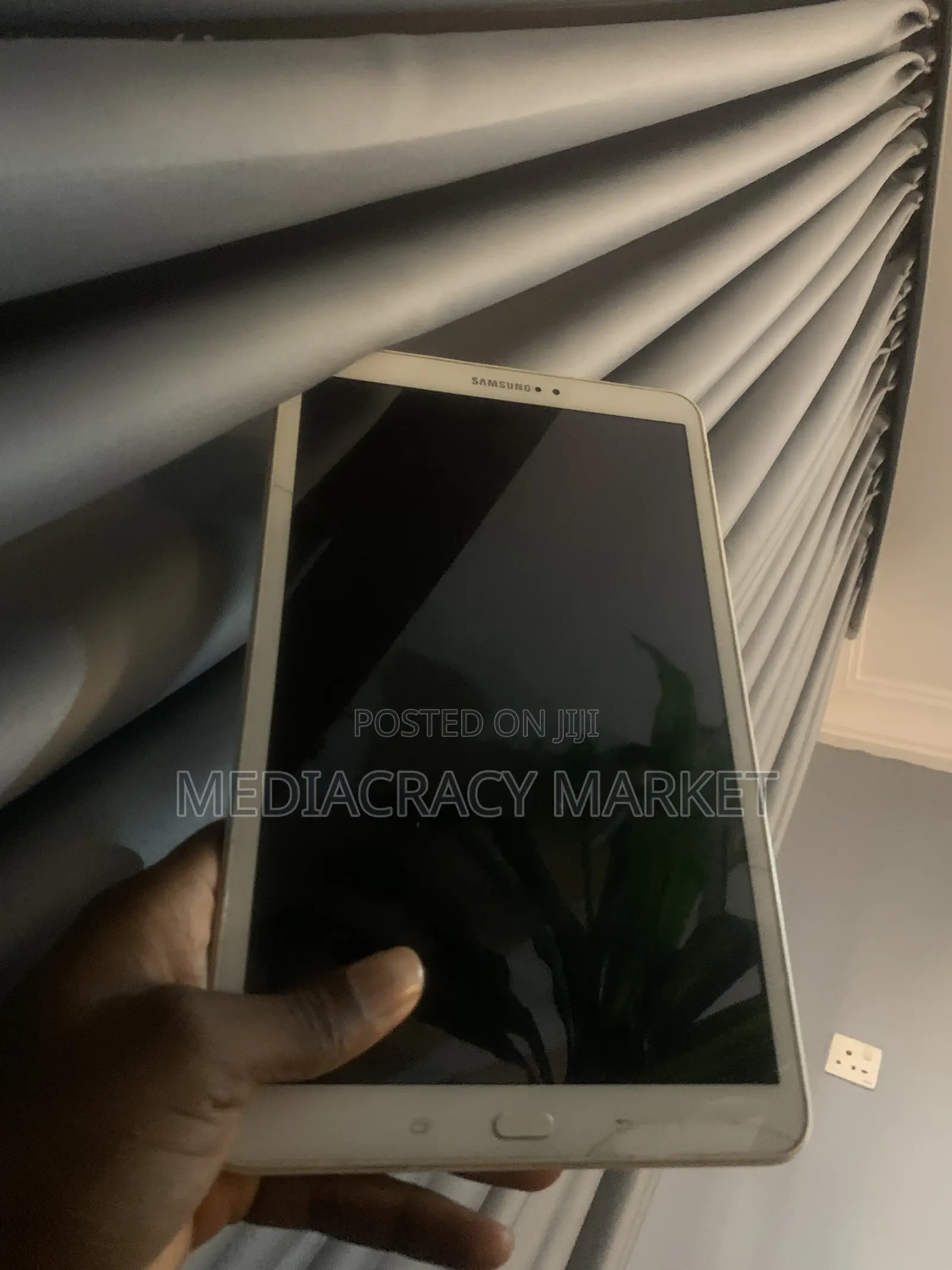 Samsung Galaxy Tab A 10.1 (2016) 16 GB White