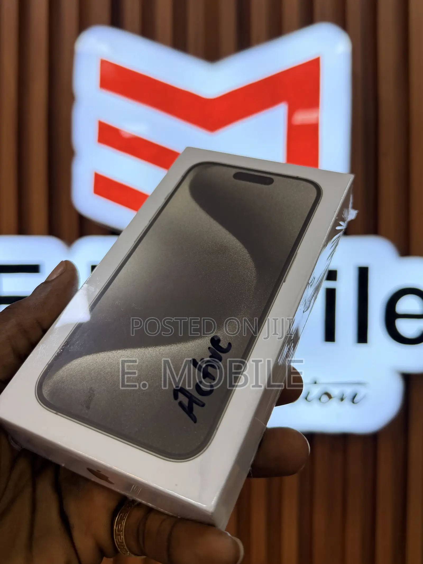 New Apple iPhone 15 Pro 128 GB White