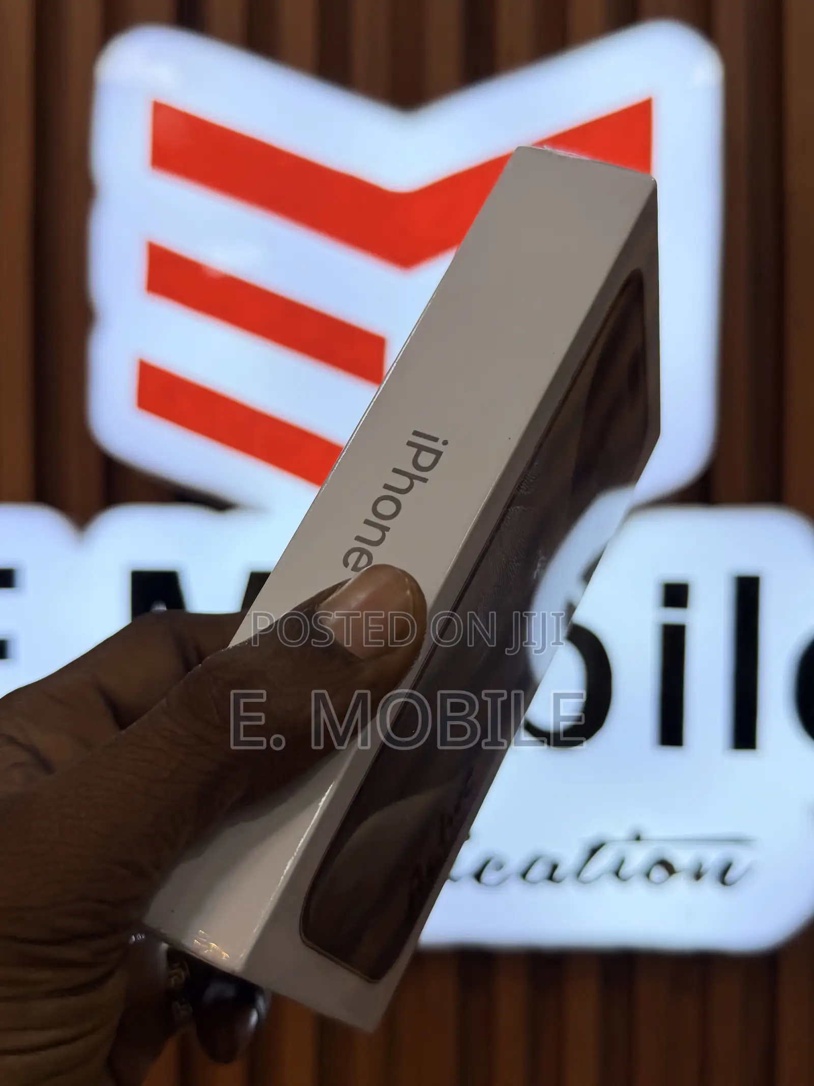 New Apple iPhone 15 Pro 128 GB White
