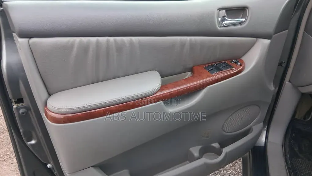 Toyota Sienna XLE Limited 2005 Gray
