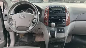 Toyota Sienna XLE Limited 2005 Gray