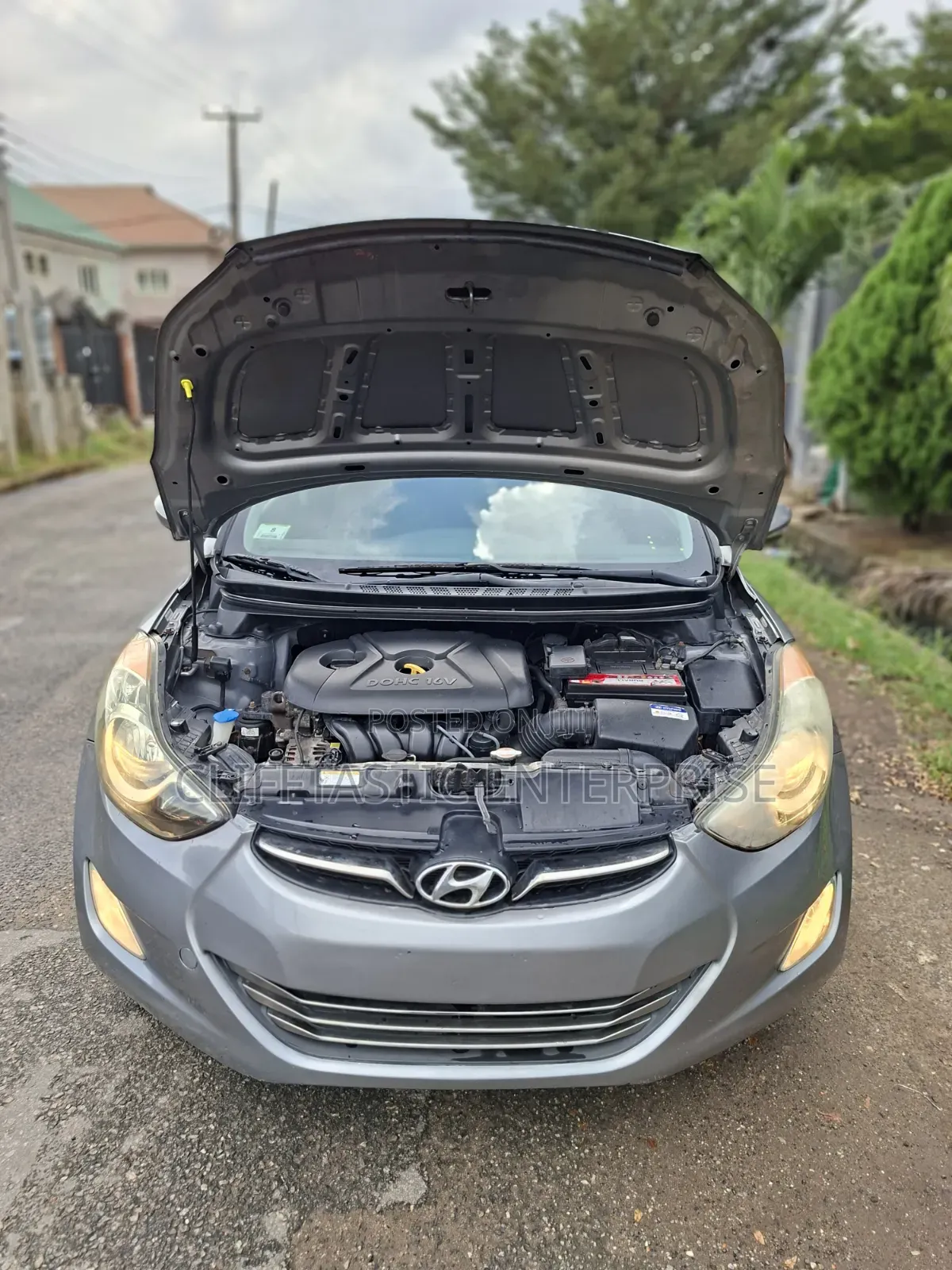 Hyundai Elantra GLS 2011 Gray