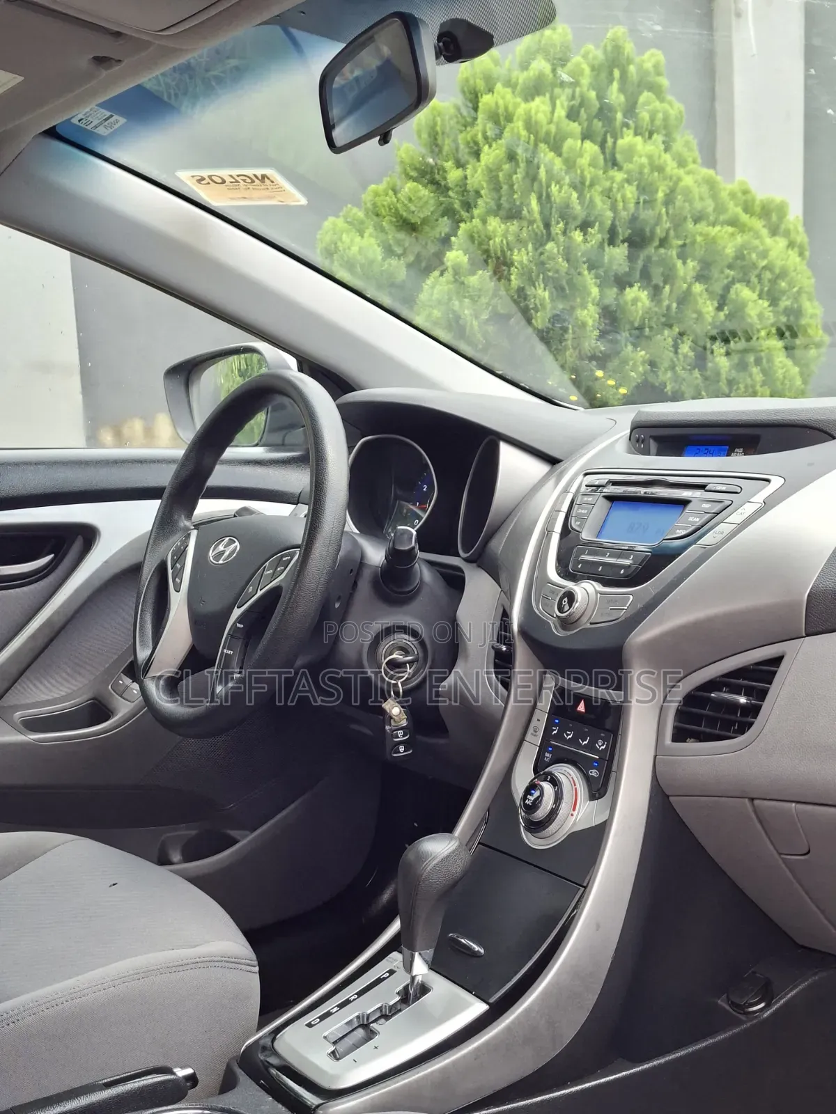 Hyundai Elantra GLS 2011 Gray