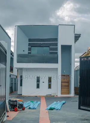 4bdrm Duplex in United Estate, Yakoyo/Alagbole for sale