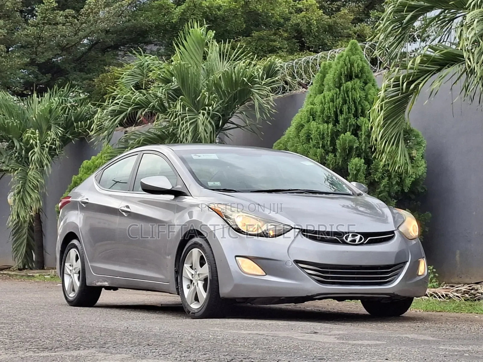 Hyundai Elantra GLS 2011 Gray