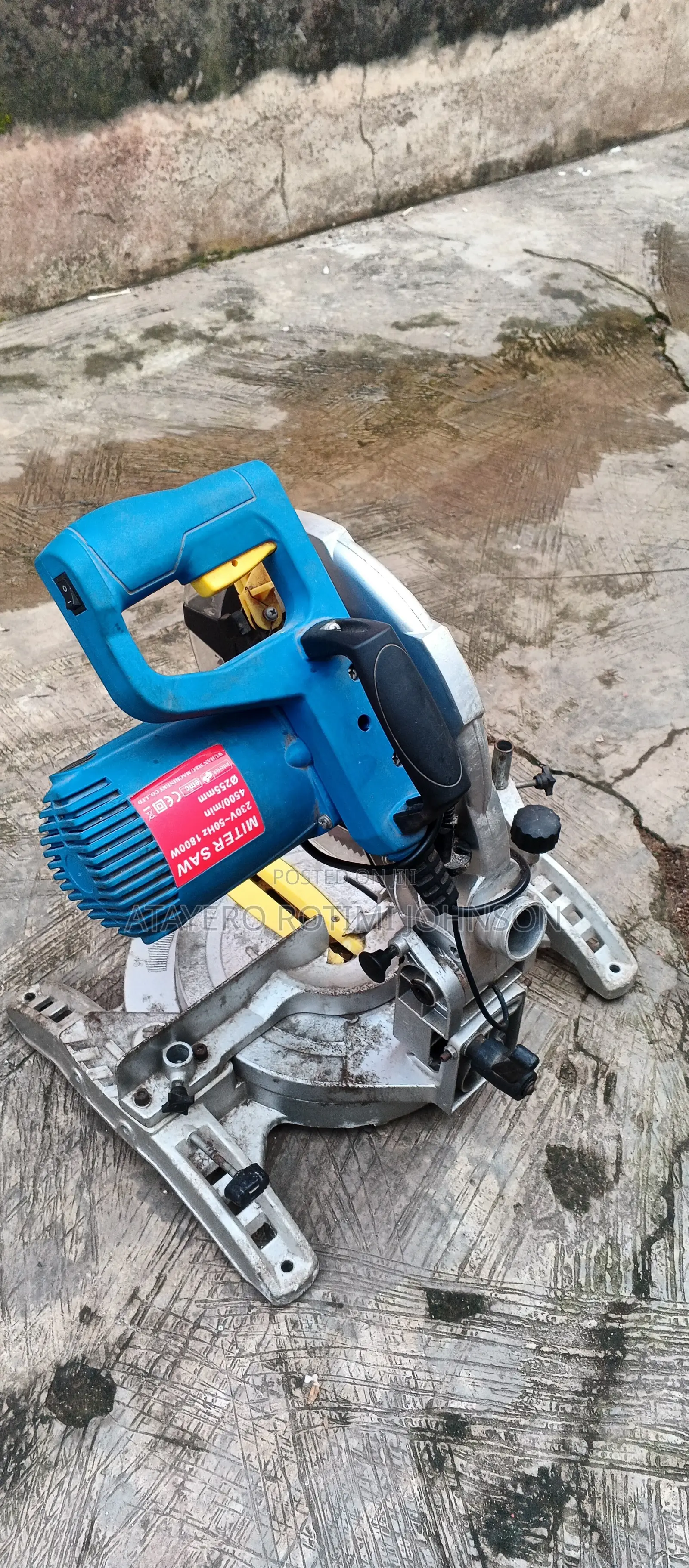 Gelenton Miter Saw